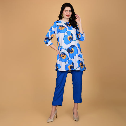 Honeylane's Azure Bloom Kurta with free pair of coordinating trousers