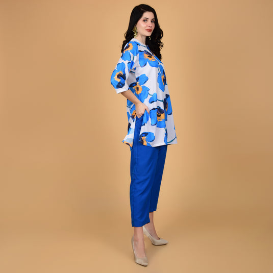 Honeylane's Azure Bloom Kurta with free pair of coordinating trousers