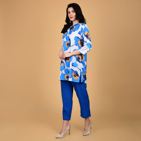 Honeylane's Azure Bloom Kurta with free pair of coordinating trousers