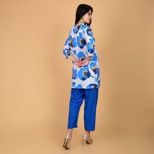 Honeylane's Azure Bloom Kurta with free pair of coordinating trousers