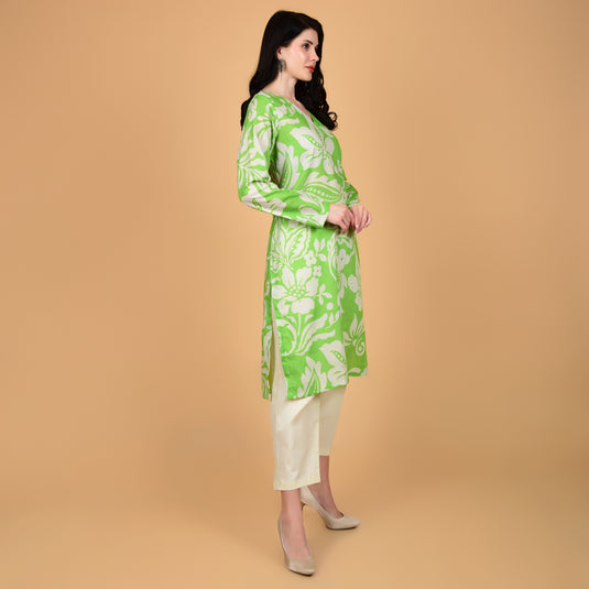 Honeylane's Green Spring Blossoms kurta with free pair of coordinating trousers.